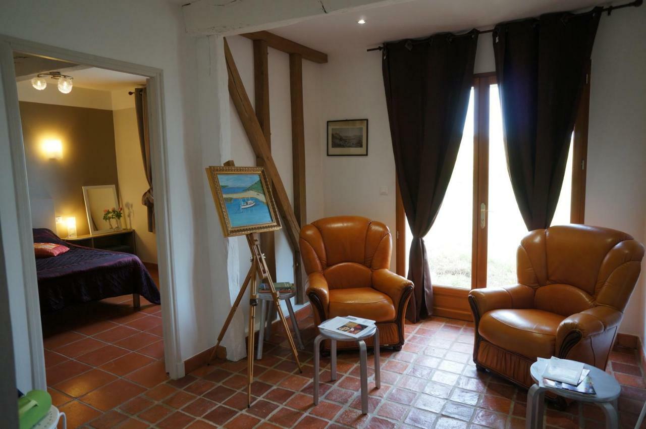 Hotel Arie - Chez Joelle Et Michel Dému Exterior foto